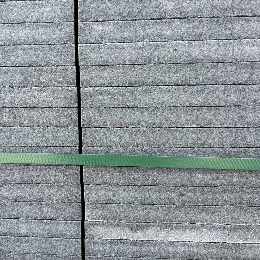 The municipal square is made of sesame grey granite stone, and the garden is grey with a lychee surface. The floor is paved with stone and the exterior walls are dry-hung Application Scenario