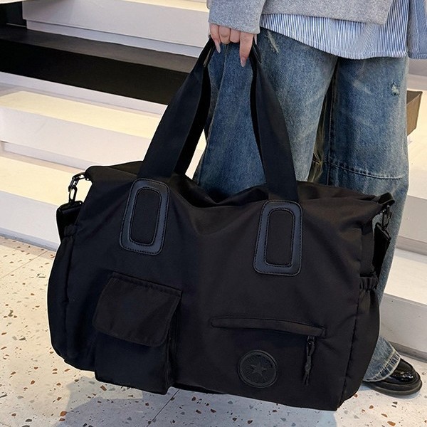 Spring 2025 new handbag: Large-capacity sports and fitness bag, hand-held lightweight waterproof fabric, single-shoulder crossbody bag details Picture