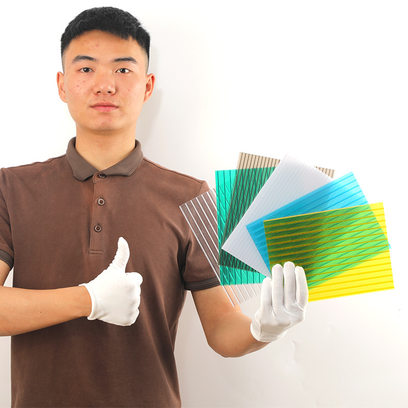 Wholesale of 4mm and 6mm transparent polycarbonate hollow transparent tiles for sunrooms, canopies and lighting pc sheets from the manufacturer Item Picture