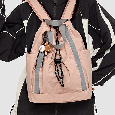 Laid-back style drawstring backpack, simple, casual and lightweight single-shoulder bag, handbag, color-blocking schoolbag, ladies' backpack Application Scenario