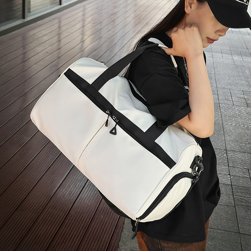 Cross-border yoga and fitness bags, dry and wet separation swimming bags, sports bags, short travel bags, large-capacity carry-on luggage bags full figure