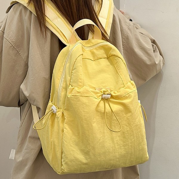 Nylon fabric backpack 2025 Summer New lightweight street trend men's and women's casual large-capacity travel bag full figure