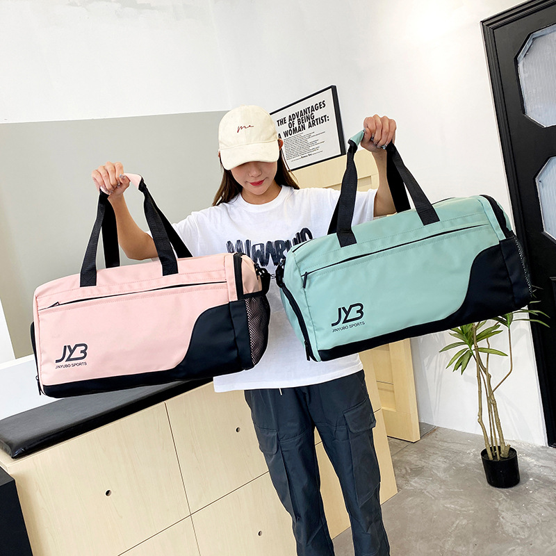 Customized sports and fitness bags with logo printing, stretchable handles, boarding storage bags, and large-capacity portable travel bags for going out Specification drawing