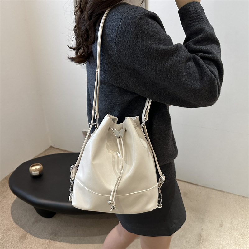 Early autumn versatile commuting small bag for women, 2024 new style fashionable backpack, bucket bag, multi-functional single-shoulder crossbody bag Specification drawing