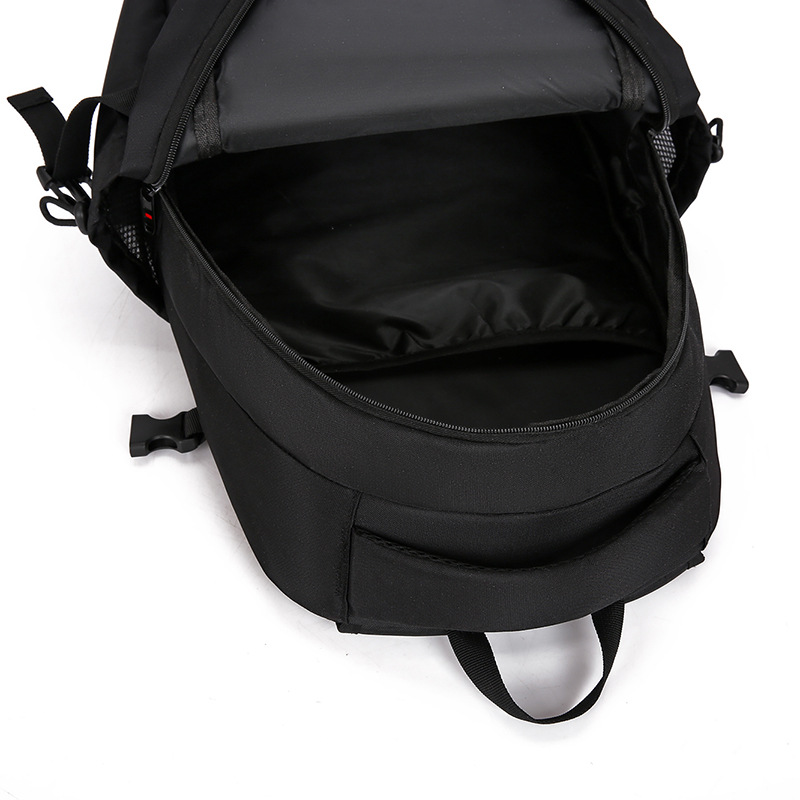 Large-capacity men's backpacks, travel bags, business trips, commutes, computer backpacks, and school bags for junior high school and college students Application Scenario