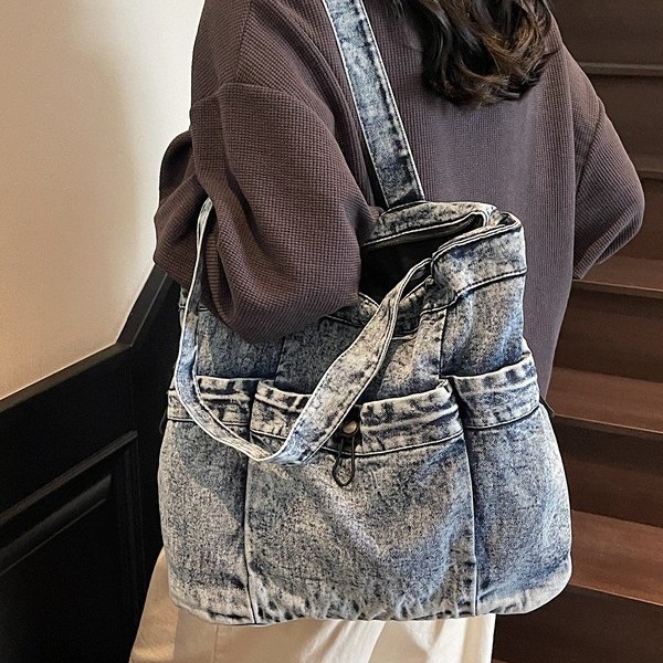 A new cross-border versatile and fashionable denim bag for children, a new simple and fashionable women's bag for daily commuting details Picture