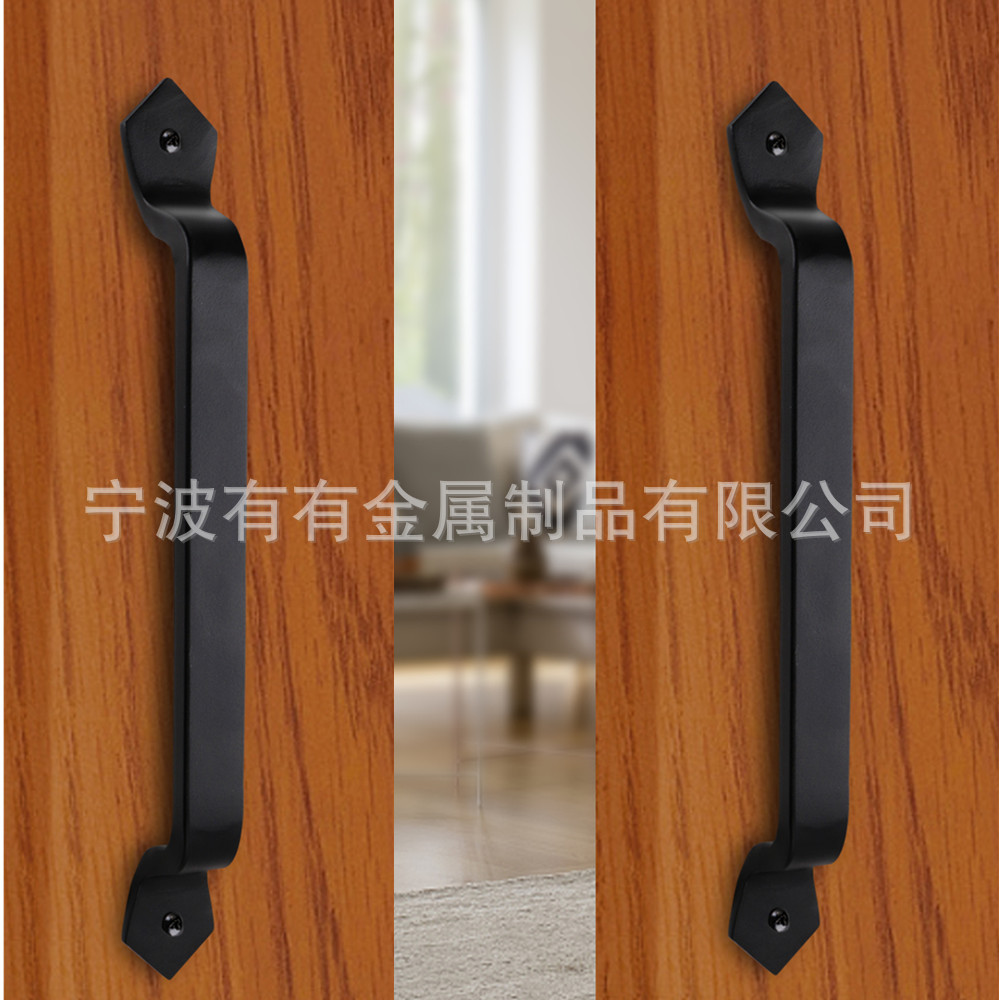 Solid cast iron door handle for barn door, single and double door handle, simple wooden door handle, hand handle Application Scenario