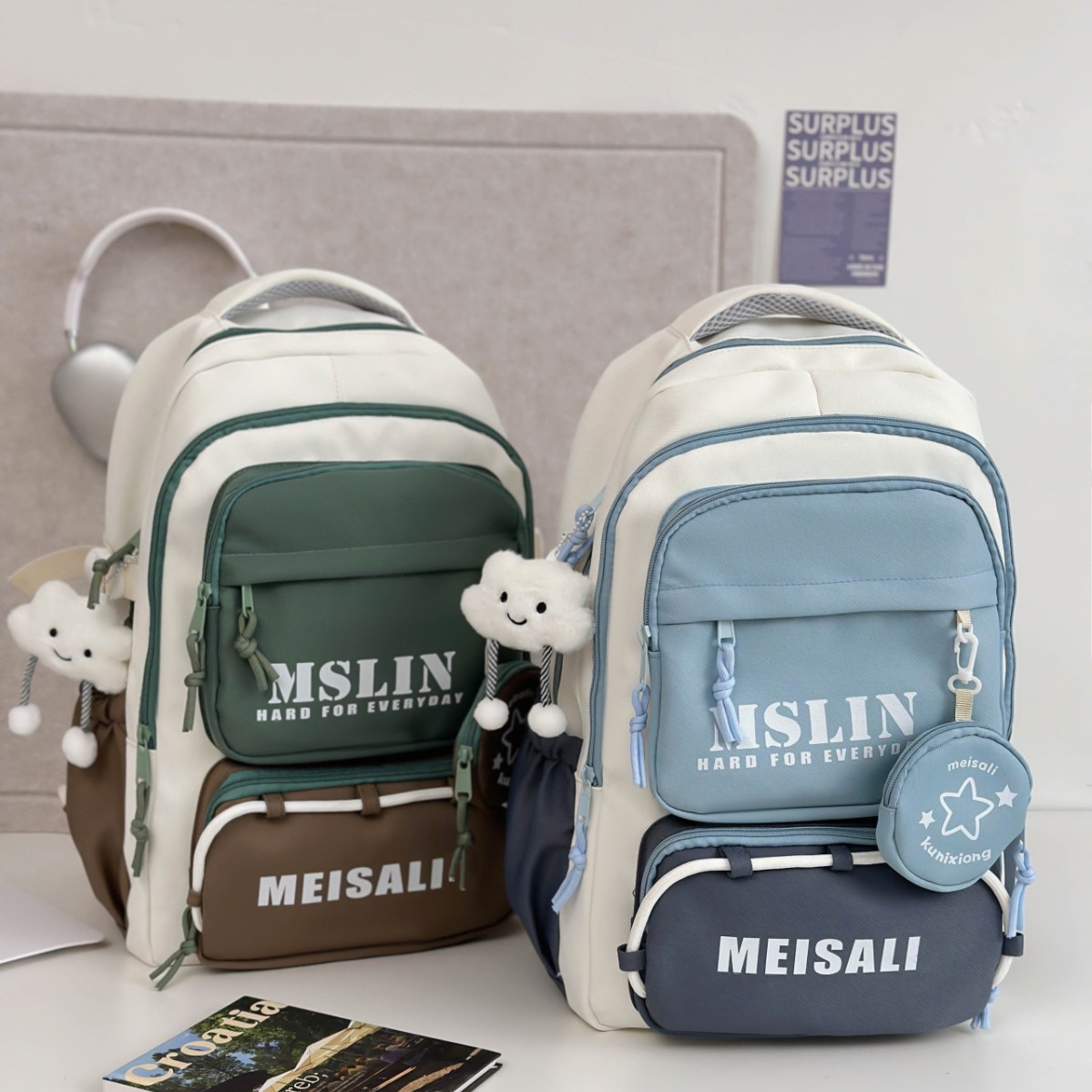 Korean retro color-blocking schoolbag, high-capacity backpack for girls, high school and middle school students, versatile travel backpack for junior high school students Specification drawing