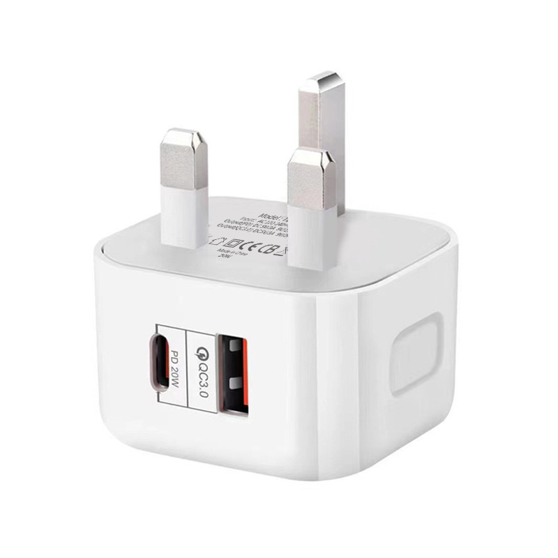 Cross-border wholesale PD charger, British standard 20w fast charging dual usb adapter, suitable for iPhone 16 charging plug full figure