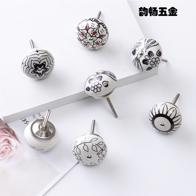 Yunchang cabinet door ceramic handle round handle European spherical simple cabinet drawer pumpkin handle single hole details Picture