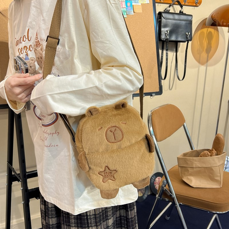 New Capibara plush mobile phone small bag, women's autumn and winter cartoon capybara crossbody bag, durable commuting chest bag Specification drawing
