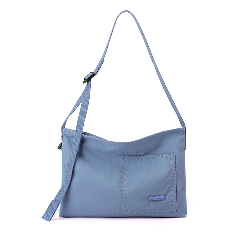 Colorful Fox Japanese and Korean minimalist and niche women's single-shoulder crossbody bag, a versatile student daily commuting underarm bag Item Picture