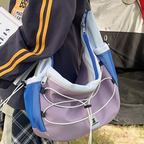 Niche color-blocked crossbody bag, women's large-capacity commuting single-shoulder bag, cycling sports and fitness bag, student cloth bag, dumpling bag full figure