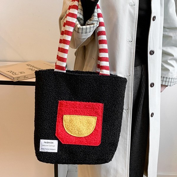 Fashionable new autumn and winter patchwork bags, cute student bags, single-shoulder bags, color-blocking plush bags, large-capacity bags full figure