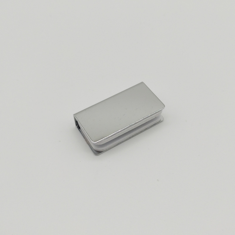 The acrylic display cabinet door clamp and window door clamp can hold 6mm U-shaped glass door clamps for window displays Application Scenario