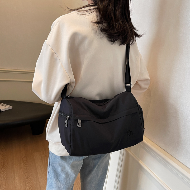 Canvas bag for women, large capacity 2024 new autumn and winter versatile single-shoulder crossbody bag, fabric bag for class and commuting tote bag details Picture
