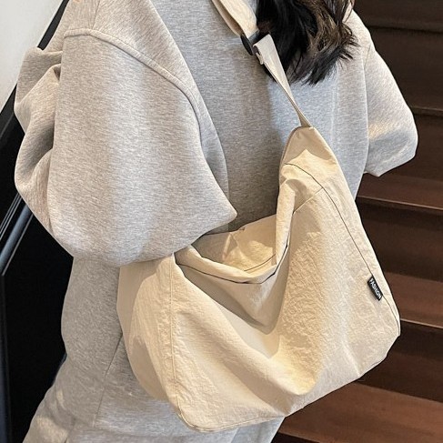 Trendy Japanese-style casual bag for women 2025 new sporty and simple single-shoulder bag, simple and casual commuting crossbody bag Specification drawing