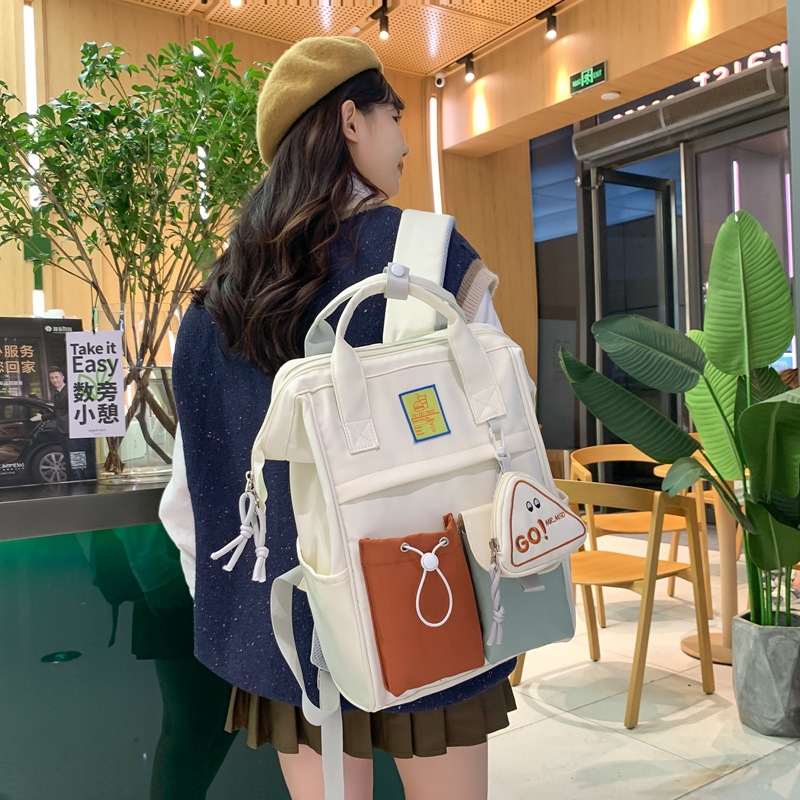 Cross-border Japanese-style backpacks for girls, junior high school students with high appearance standards, simple backpacks for young girls, and Korean-style backpacks for traveling Application Scenario