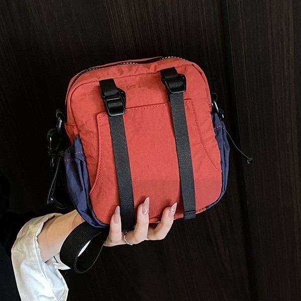 Korean spring new style Flash bag, ultra-light fabric bag, multi-functional casual small crossbody bag, shopping color-blocking crossbody bag details Picture