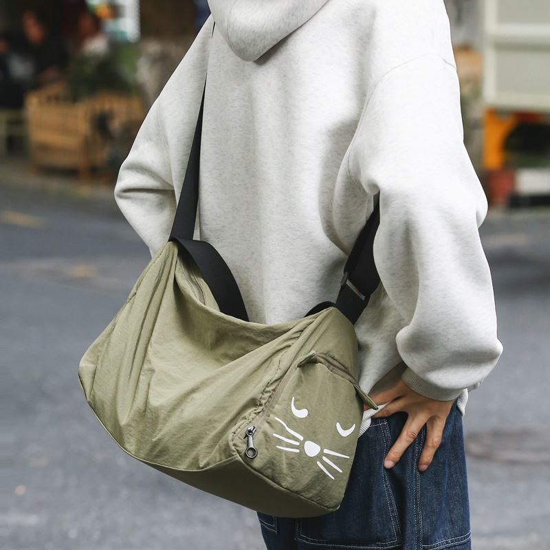 Sports and fitness bags, swimming training bags, men's short travel bags, women's yoga bags, lightweight crossbody bags, hand-held luggage bags details Picture