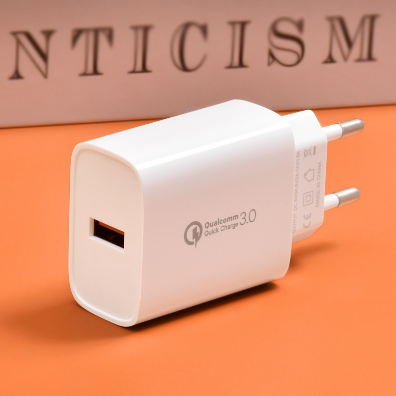 The QC3.0 mobile phone charger, a European standard fast charging head, is compatible with Android, OPPO, Huawei and VIVO single usb charging heads Application Scenario