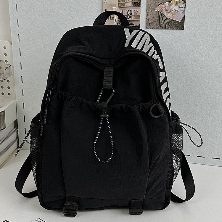 Fashionable new backpack, large-capacity student schoolbag, lightweight and versatile, outdoor sports bag for both men and women, casual bag full figure