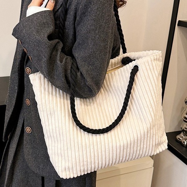 A new large-capacity, laid-back, fashionable and casual corduroy shoulder bag with a simple and versatile Korean style Application Scenario