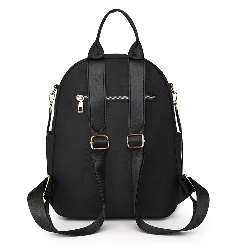 New 2024 trendy travel backpack for women, high appearance level, versatile and fashionable backpack for women, large capacity, single-shoulder bag Application Scenario