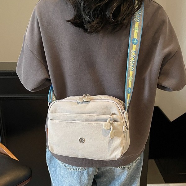 New small women's bag, Oxford fabric versatile crossbody bag, single-shoulder waterproof bag, waterproof solid color, lightweight nylon casual full figure