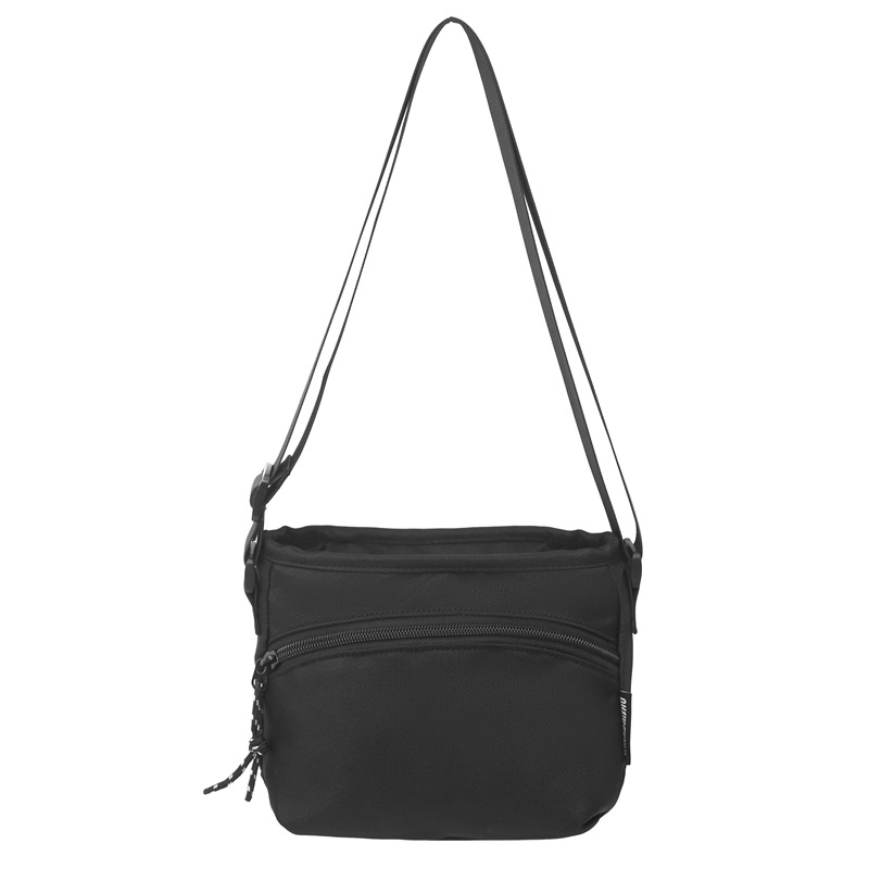 A new cross-border Japanese-style casual crossbody small bag, a lightweight travel backpack for women, a versatile single-shoulder bag made of nylon fabric Item Picture