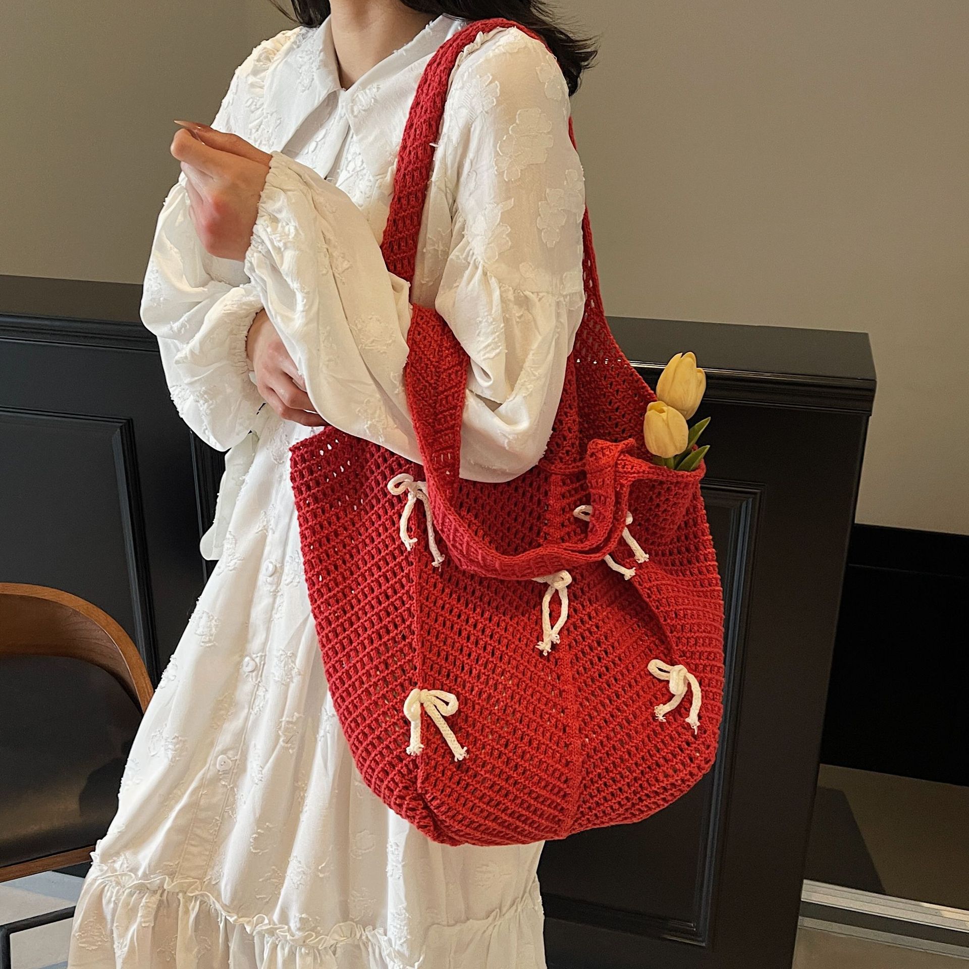 Lazy style large-capacity knitted tote bag for women, casual and versatile, bow niche woven bag, beach bag Specification drawing