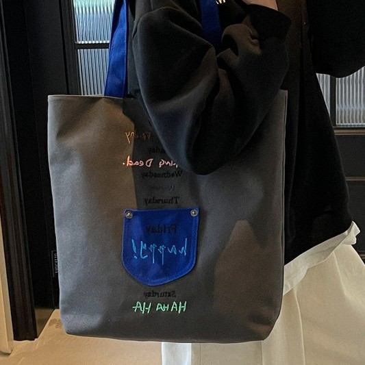 Korean fashion 2025 Spring New versatile large-capacity single-shoulder bag, color-blocking casual tote bag, student class bag details Picture