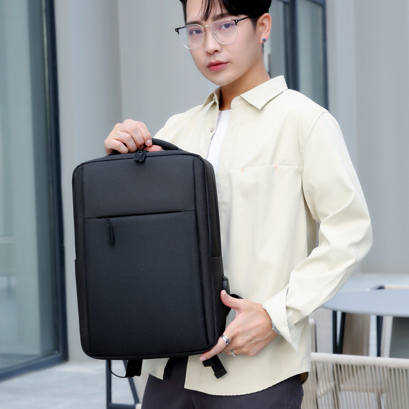 Large-capacity backpack, men's computer backpack, men's fashionable schoolbag, business commuting travel, student backpack Application Scenario