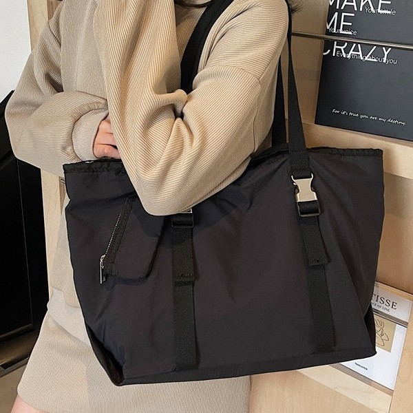 Large-capacity tote bag, women's single-shoulder crossbody large bag, fashionable and trendy casual single-shoulder bag, student class handbag details Picture