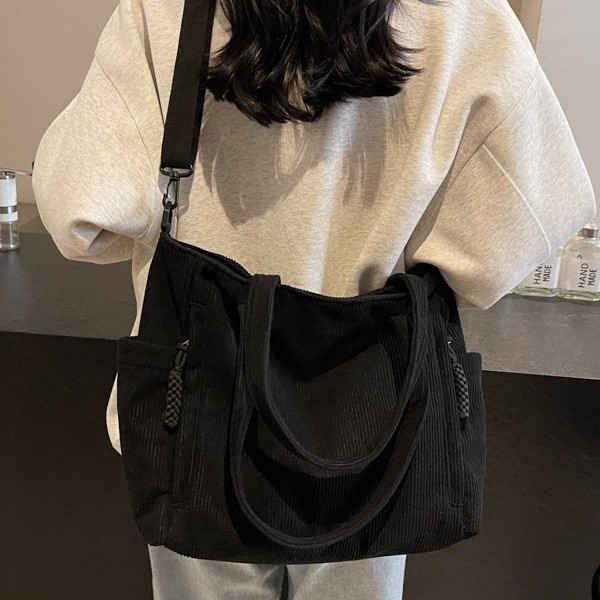 2024 New crossbody bag, corduroy fabric, commuter large-capacity tote bag, student class single-shoulder bag, hand-held schoolbag Application Scenario