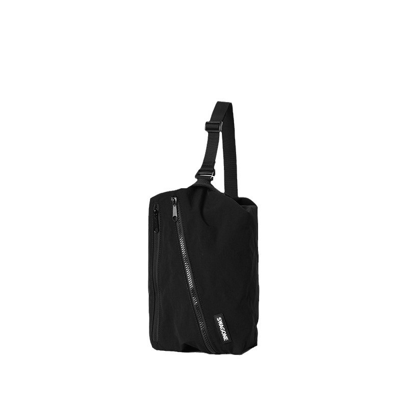 Fashionable, versatile, portable, casual and stylish crossbody bag, unisex simple single-shoulder bag, lightweight outdoor crossbody bag Item Picture