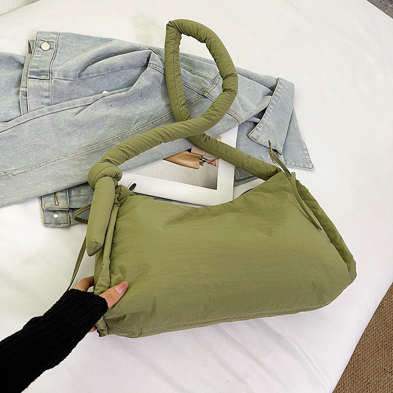 Nylon bag, women's tote bag, large capacity, suitable for crossbody in autumn and winter, 2024 new versatile college student commuting bag for classes Specification drawing