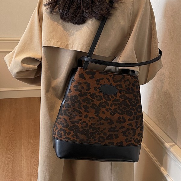 Single-shoulder bag, dirt-resistant, light luxury tote bag, autumn and winter internet-famous shoulder bag, single-shoulder mother and child bag, casual commuting, fashionable backpack Specification drawing