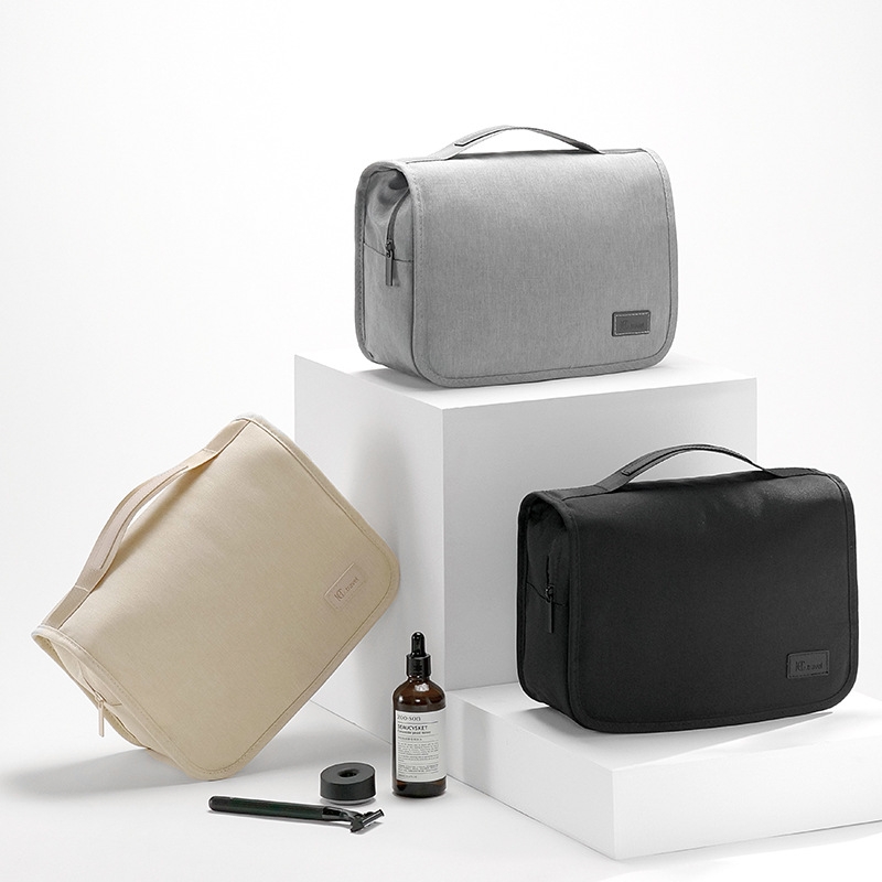 Cross-border hook toiletry bag, large-capacity portable makeup bag, multi-functional storage bag, folding and hanging travel storage bag Application Scenario