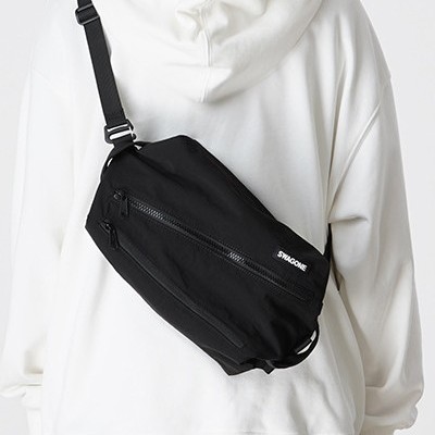 Fashionable, versatile, portable, casual and stylish crossbody bag, unisex simple single-shoulder bag, lightweight outdoor crossbody bag full figure
