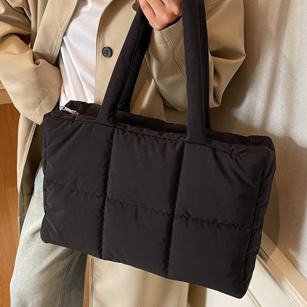 Cross-border large-capacity cotton-padded jacket bag for women, 2024 new style underarm single-shoulder bag, casual hand-held pleated cloud tote bag details Picture