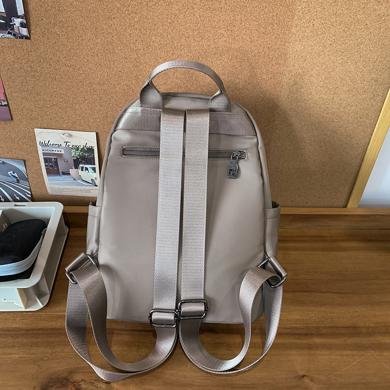 Casual and trendy backpack for women, Korean-style lightweight mommy bag, fashionable and versatile, large-capacity outdoor travel small backpack Specification drawing