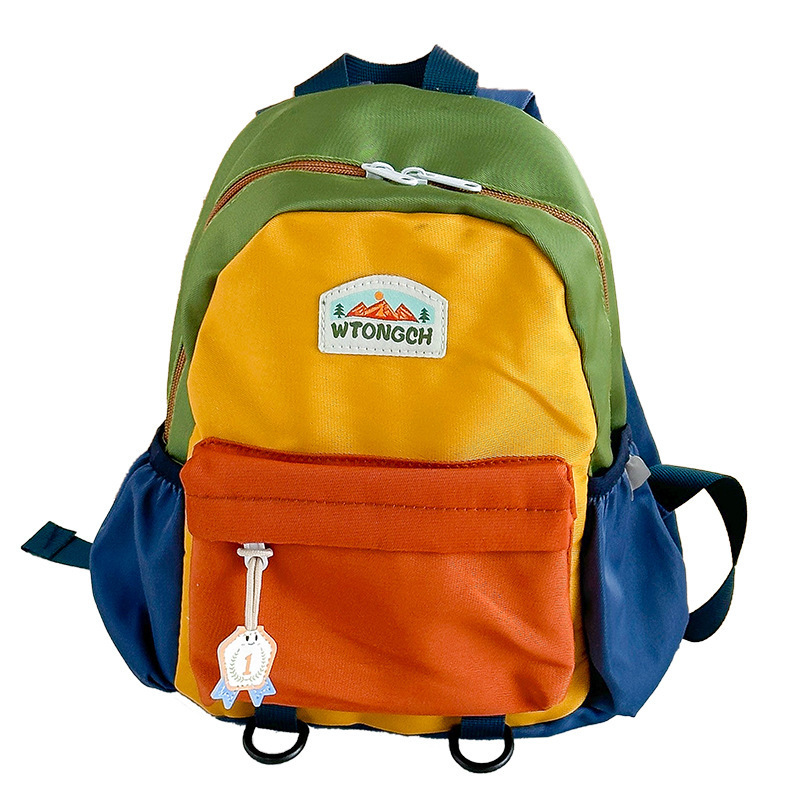 New color-blocking children's backpacks, cute kindergarten schoolbags, casual and lightweight travel backpacks for boys and girls Item Picture