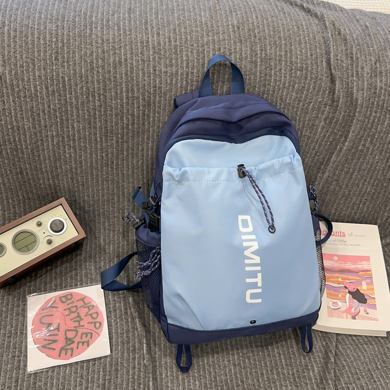 A new Korean version of a large-capacity Korean style InS-style schoolbag for girls with contrasting colors, a backpack for junior and senior high school students details Picture