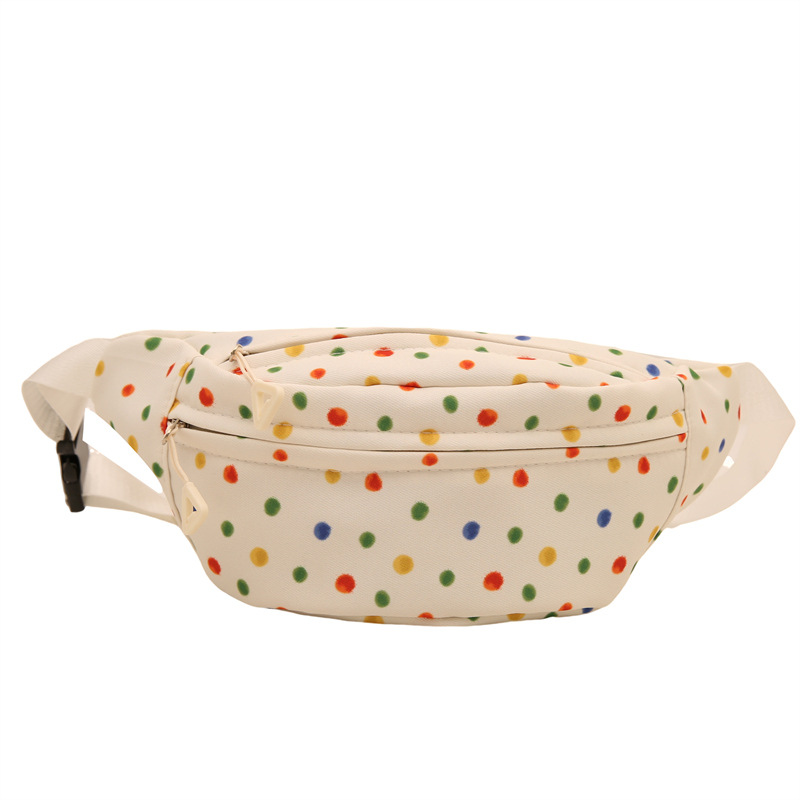 The new and unique saddle bag is an Instagram-style Japanese street fashion with a niche design. It is a stylish and elegant crossbody bag Item Picture