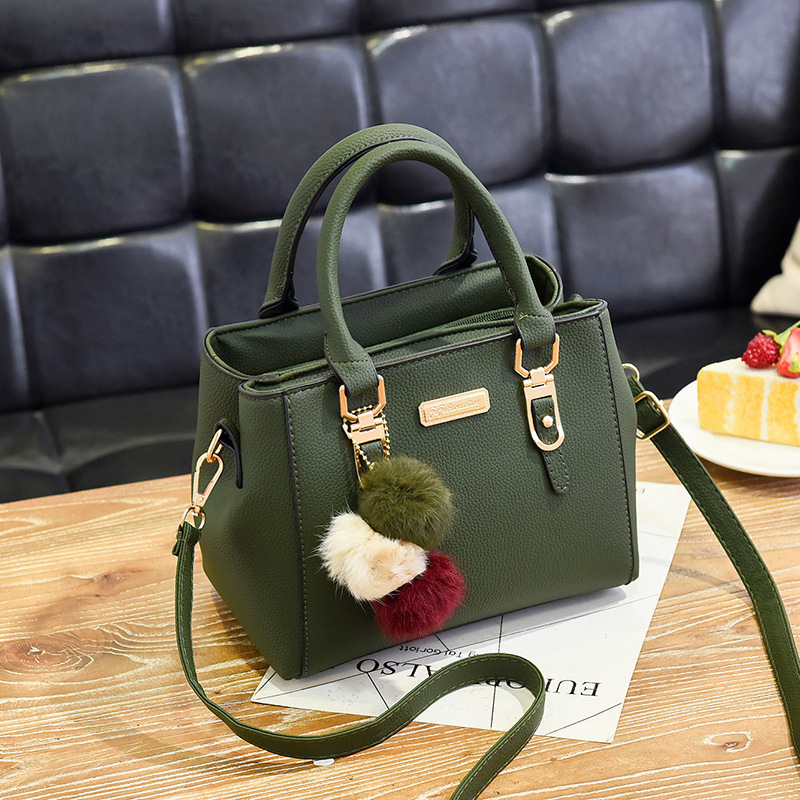 Bag Girl 2022 New European and American fashionable single-shoulder small bag Double-layer large capacity pom-ball hand-held crossbody women's bag consignment details Picture