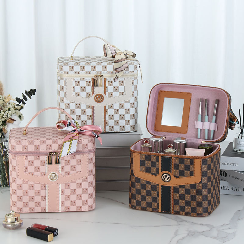 Wholesale of cross-border cosmetic boxes, portable travel large-capacity cosmetic bags, simple hand-carry cosmetic storage boxes with mirrors details Picture