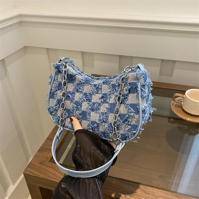 Denim underarm bag for women 2024 autumn/Winter new trendy and niche design single-shoulder bag, fashionable and versatile canvas crossbody bag full figure