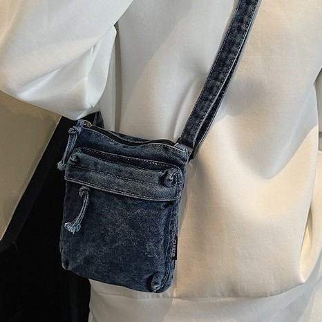 ins retro denim crossbody bag for men, Korean-style casual washable single-shoulder bag, light and casual solid-color phone bag for women Application Scenario