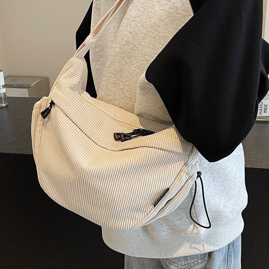 Dumpling Bag Women's crossbody bag with large capacity, 2024 New corduroy Japanese casual and versatile single-shoulder bag Specification drawing